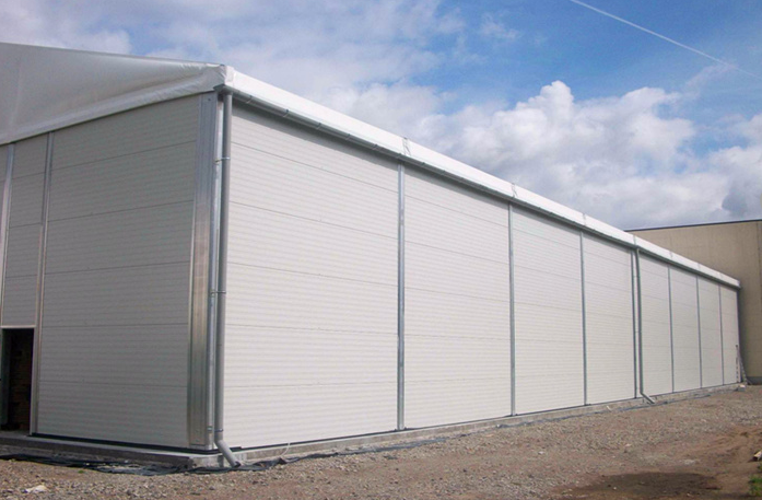 工業(yè)倉儲(chǔ)篷房如何抗風(fēng)？